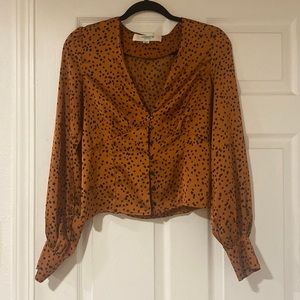 Cute dressy top - perfect for a holiday party or date night!